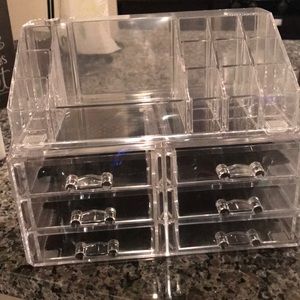 Clear 8 drawer makeup or Jewelry box (NEW!)